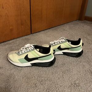 Nike Women’s Air Max Pre-Day Light Liquid Lime/Pistachio Frost/Lime Ice/Black